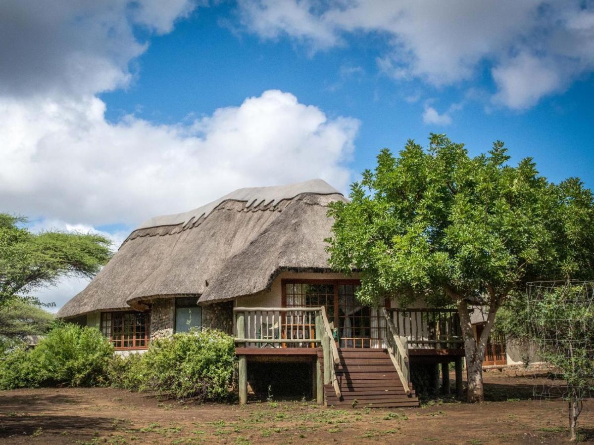 Rhino River Lodge Manyoni Private Game Reserve Buitenkant foto