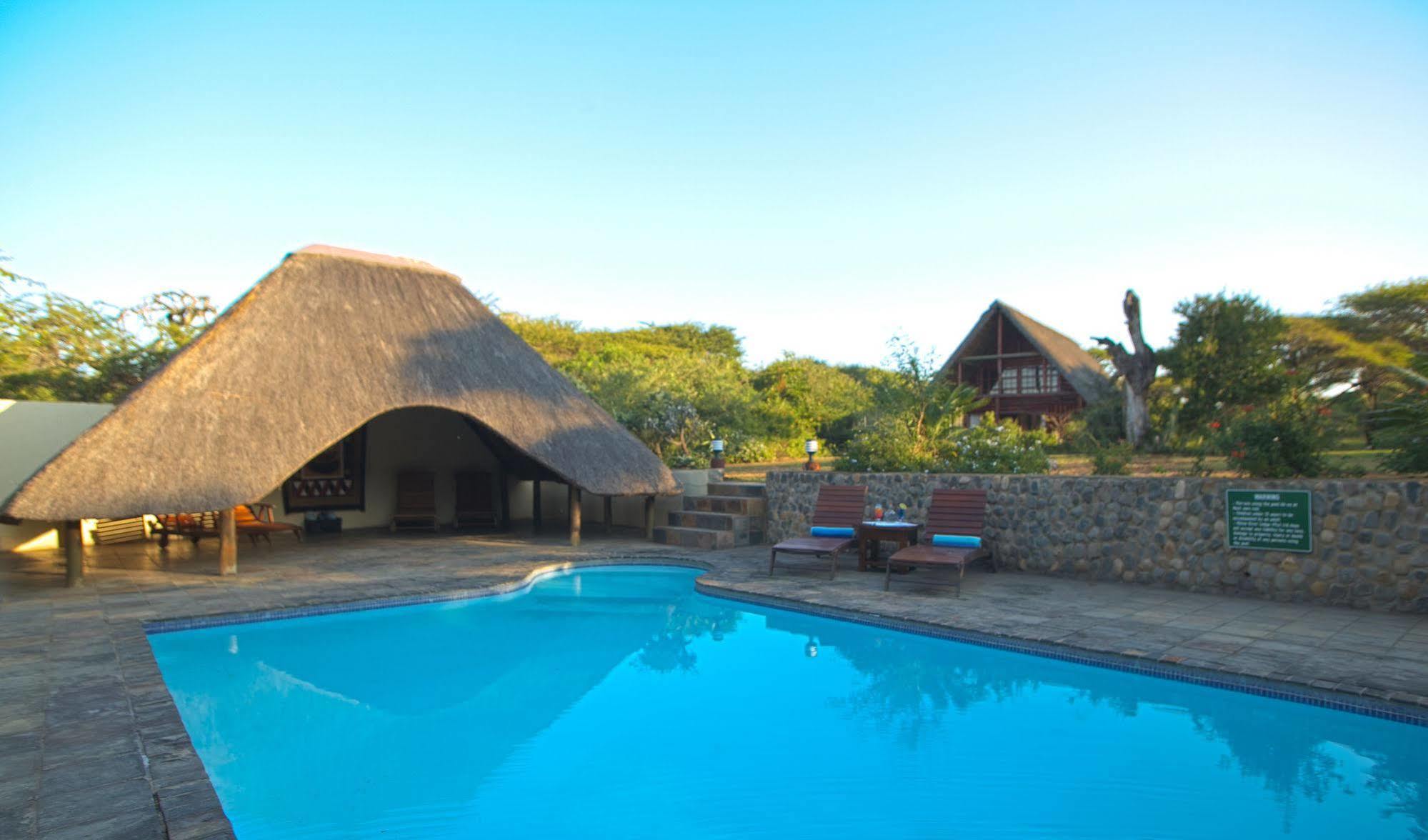Rhino River Lodge Manyoni Private Game Reserve Buitenkant foto